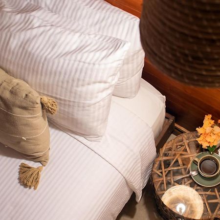 Hotel Casa Colibri Плая дел Кармен Екстериор снимка