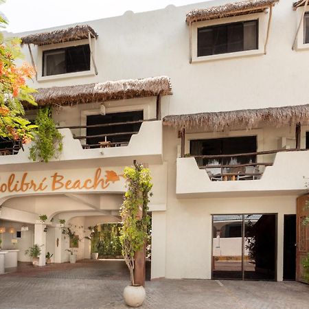Hotel Casa Colibri Плая дел Кармен Екстериор снимка