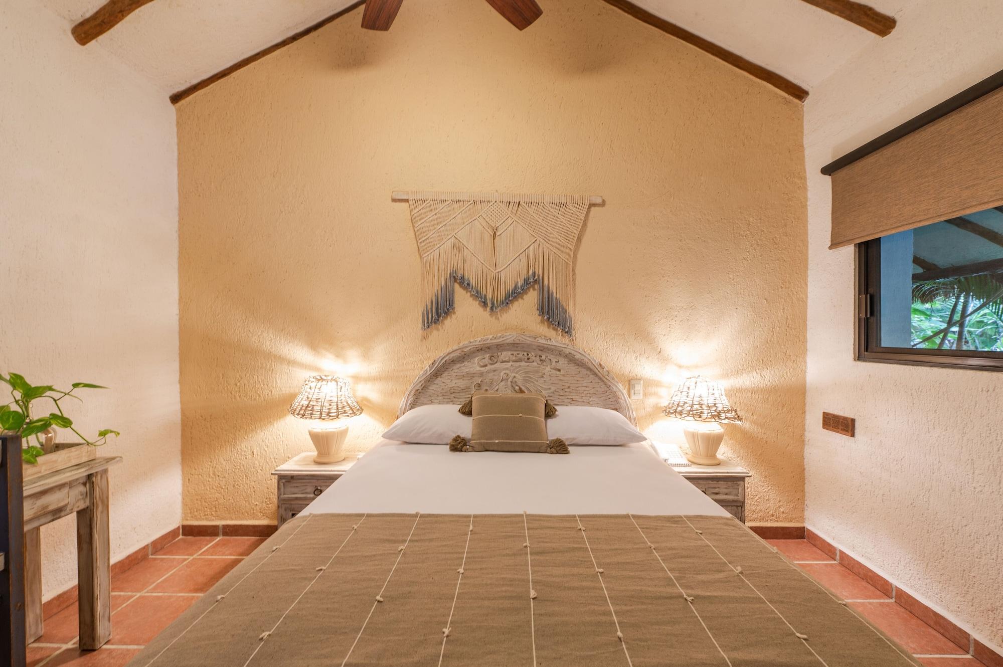 Hotel Casa Colibri Плая дел Кармен Екстериор снимка