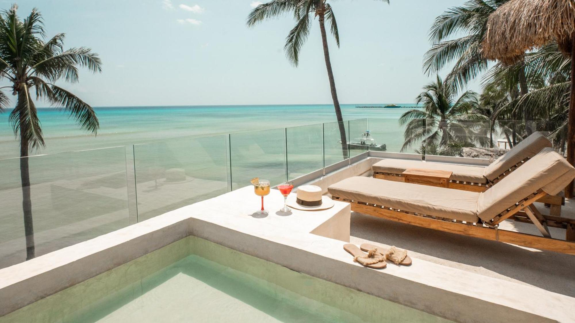 Hotel Casa Colibri Плая дел Кармен Екстериор снимка