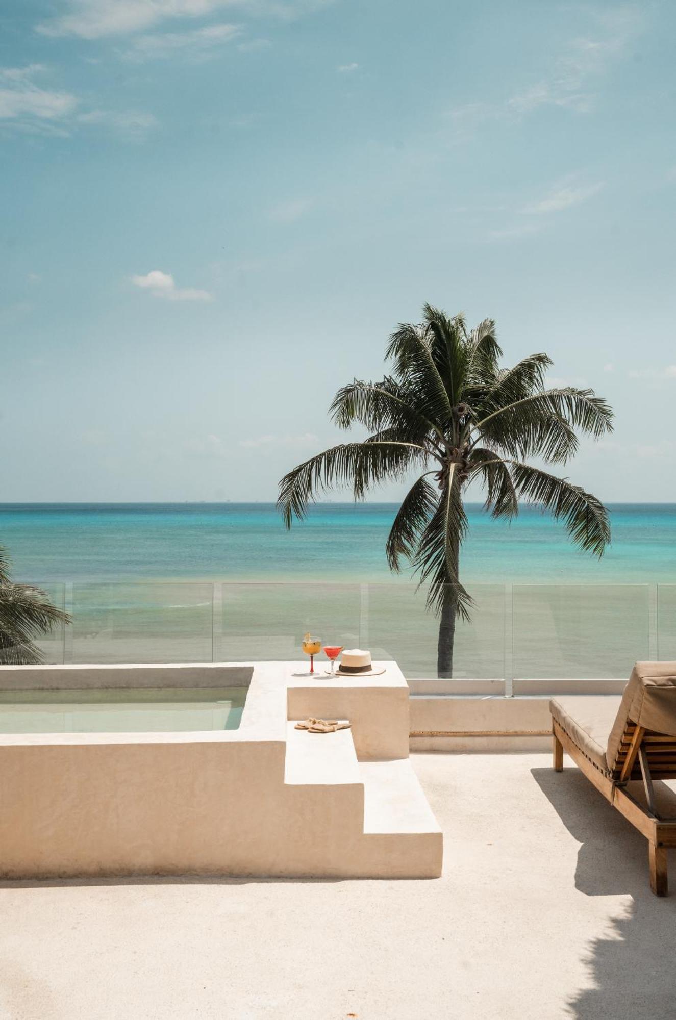 Hotel Casa Colibri Плая дел Кармен Екстериор снимка