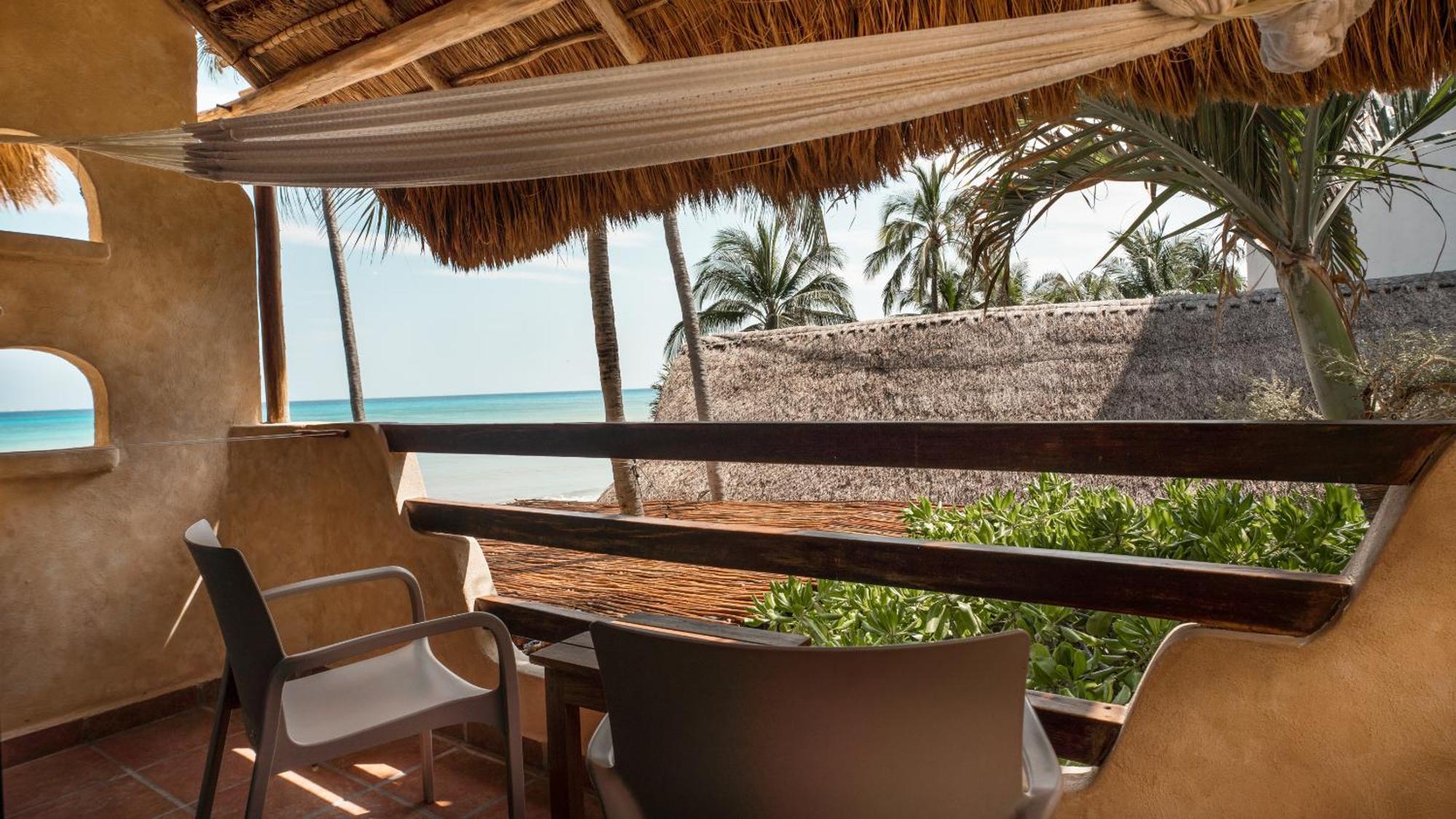 Hotel Casa Colibri Плая дел Кармен Екстериор снимка