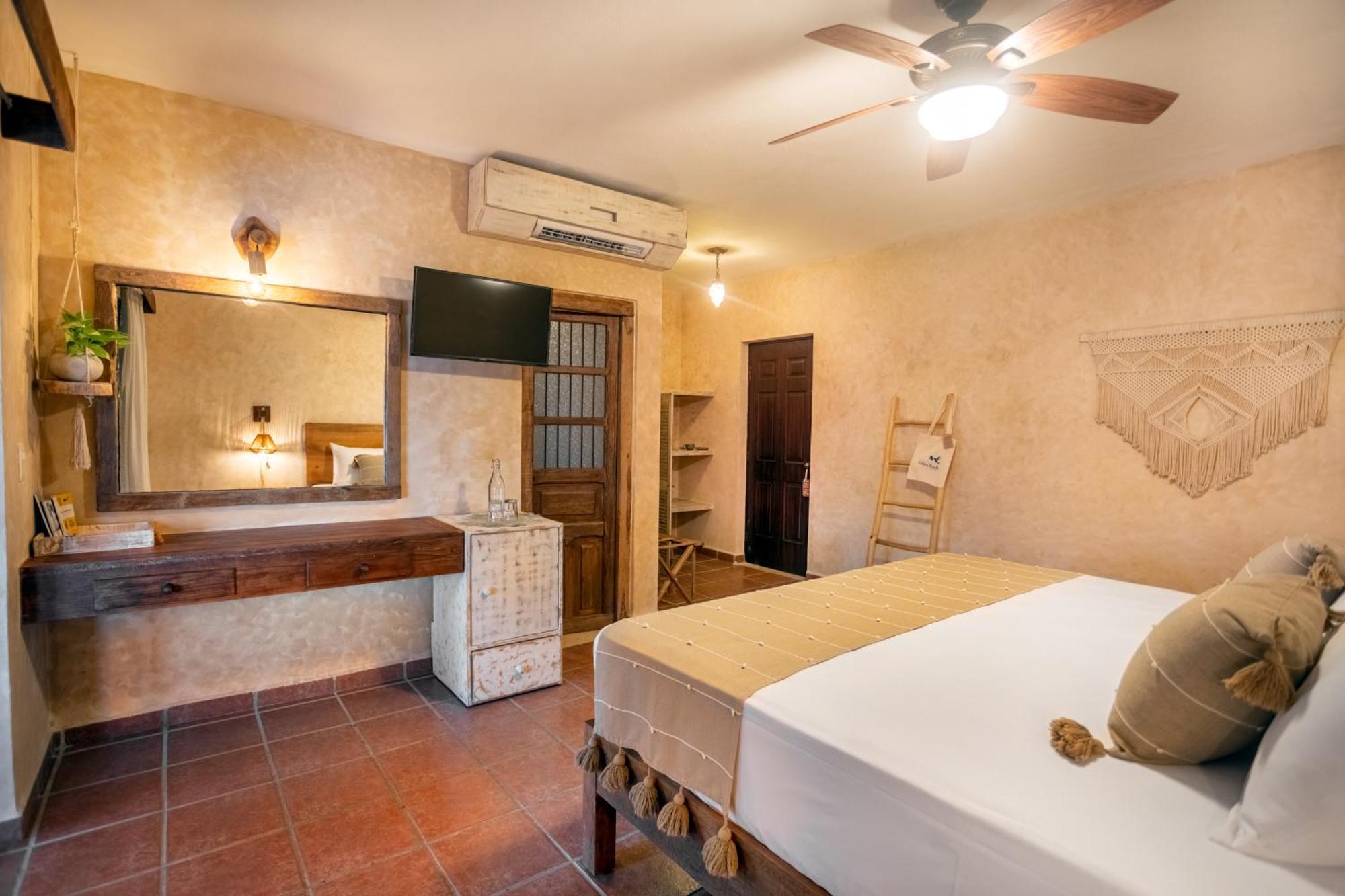 Hotel Casa Colibri Плая дел Кармен Стая снимка