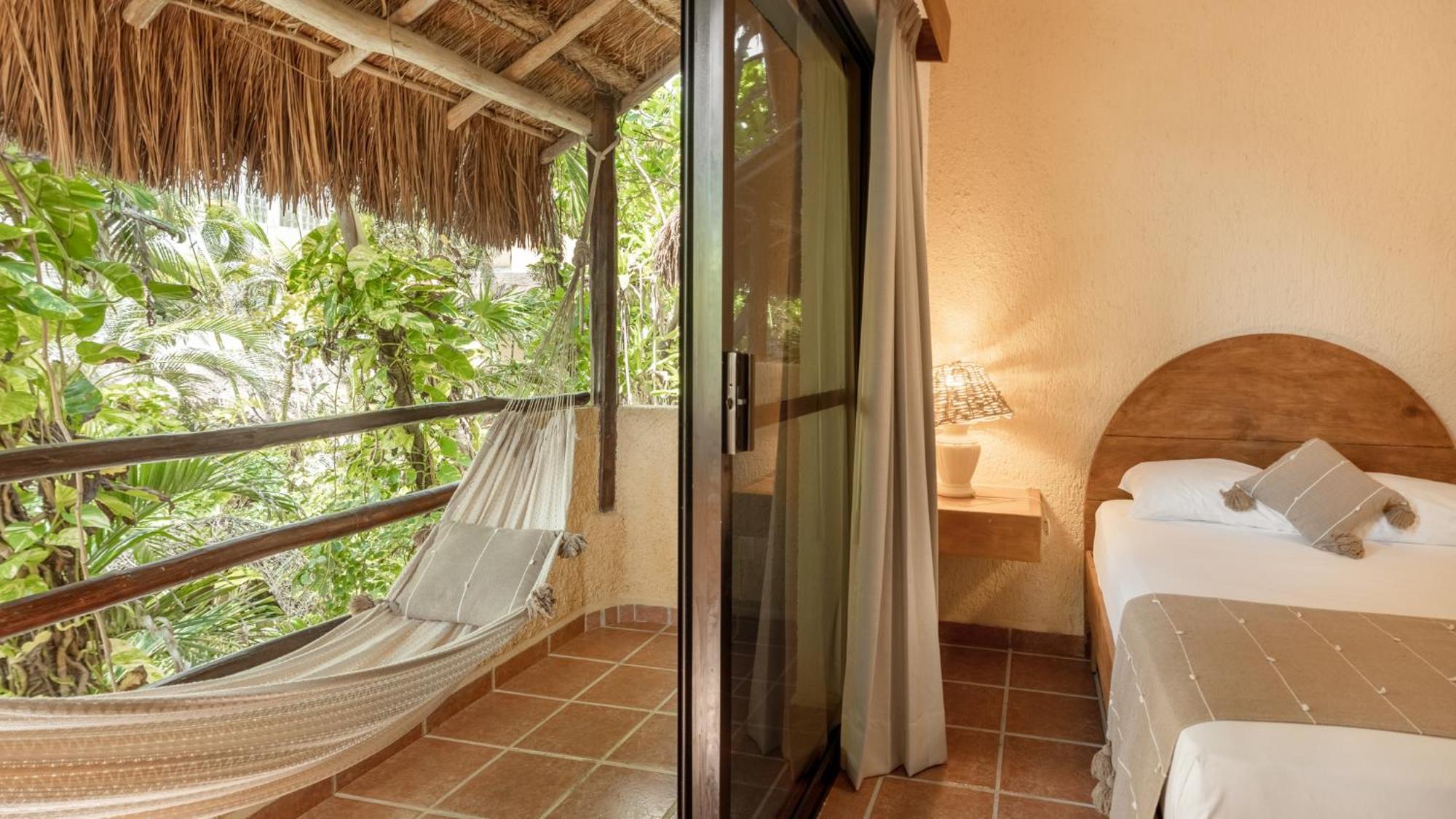 Hotel Casa Colibri Плая дел Кармен Екстериор снимка
